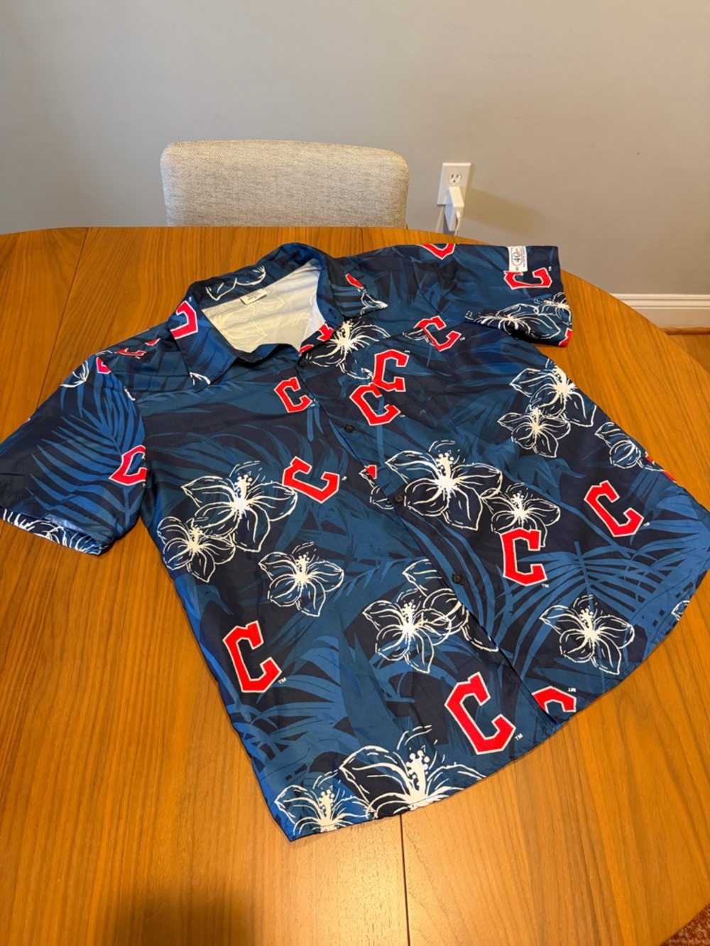 Cleveland Indians/Guardians Hawaiian Button Down Shirt — Size XL